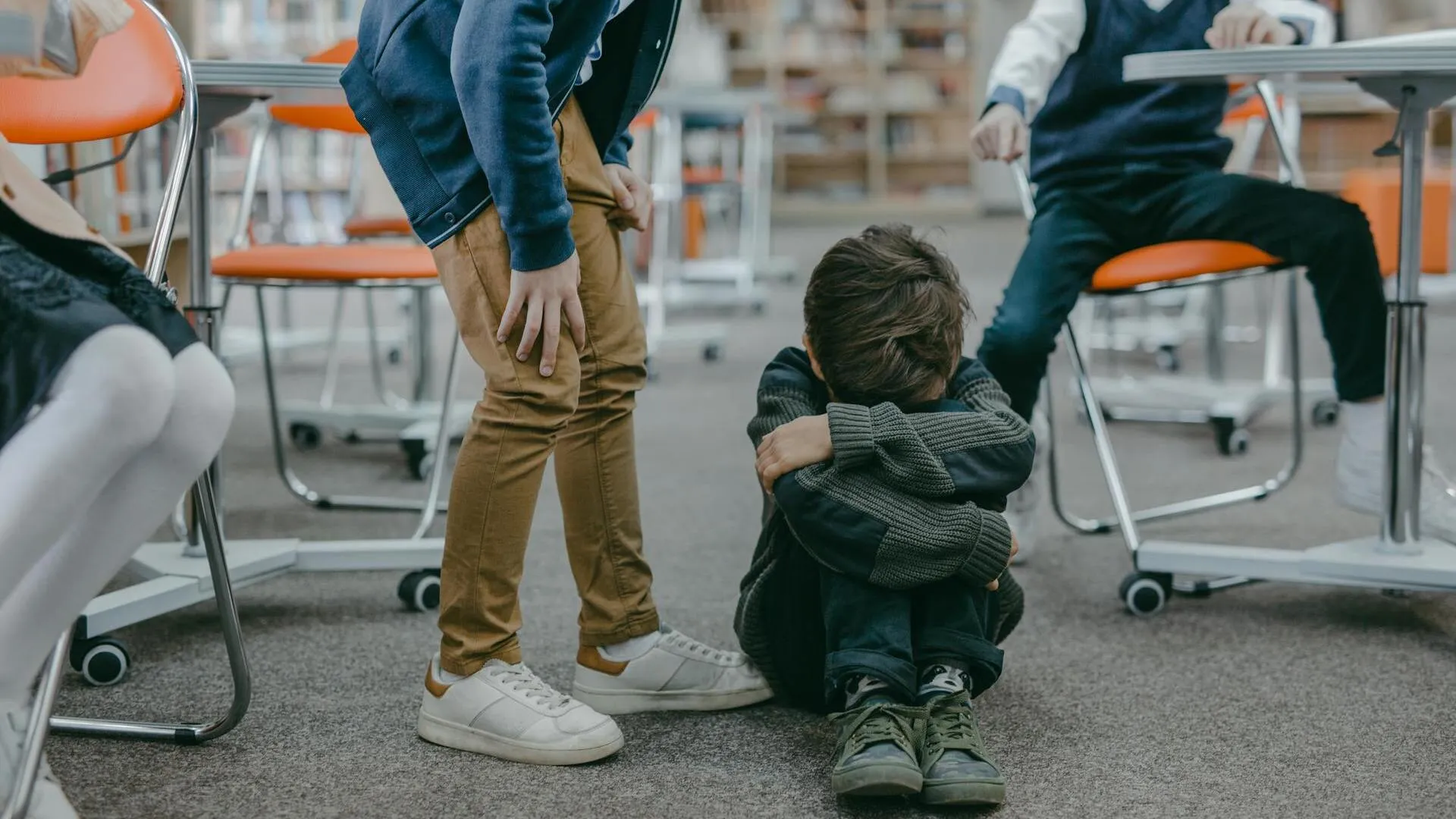 Si comincia presto: piccoli bulli nelle classi