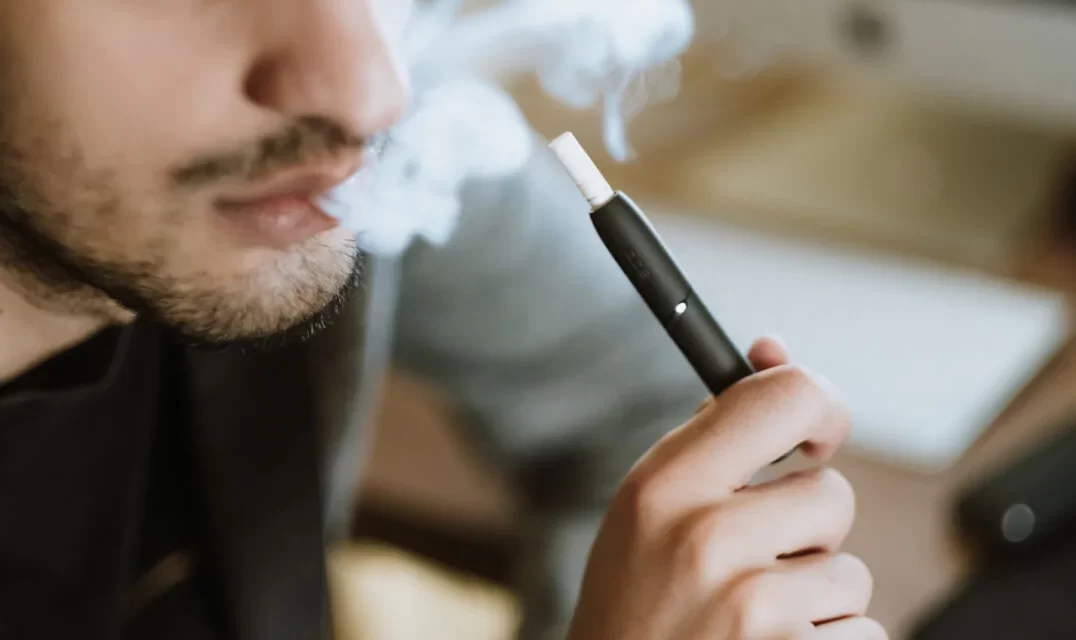 Il fumo è una brutta abitudine, anche quando è elettronico*